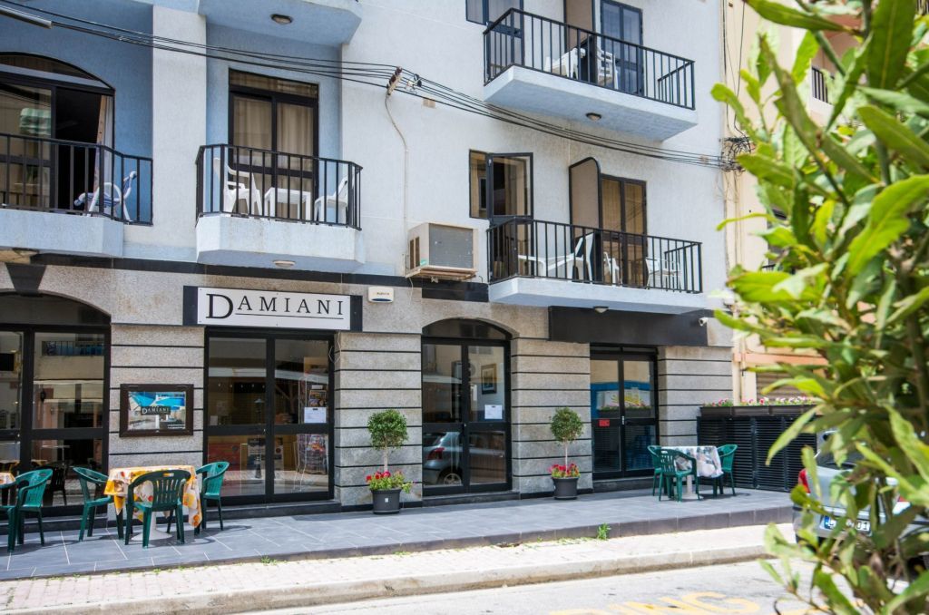 Damiani Apartments Bugibba Exterior photo